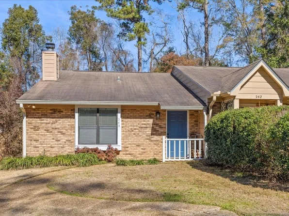 240 Whetherbine Way E, Tallahassee, FL 32301