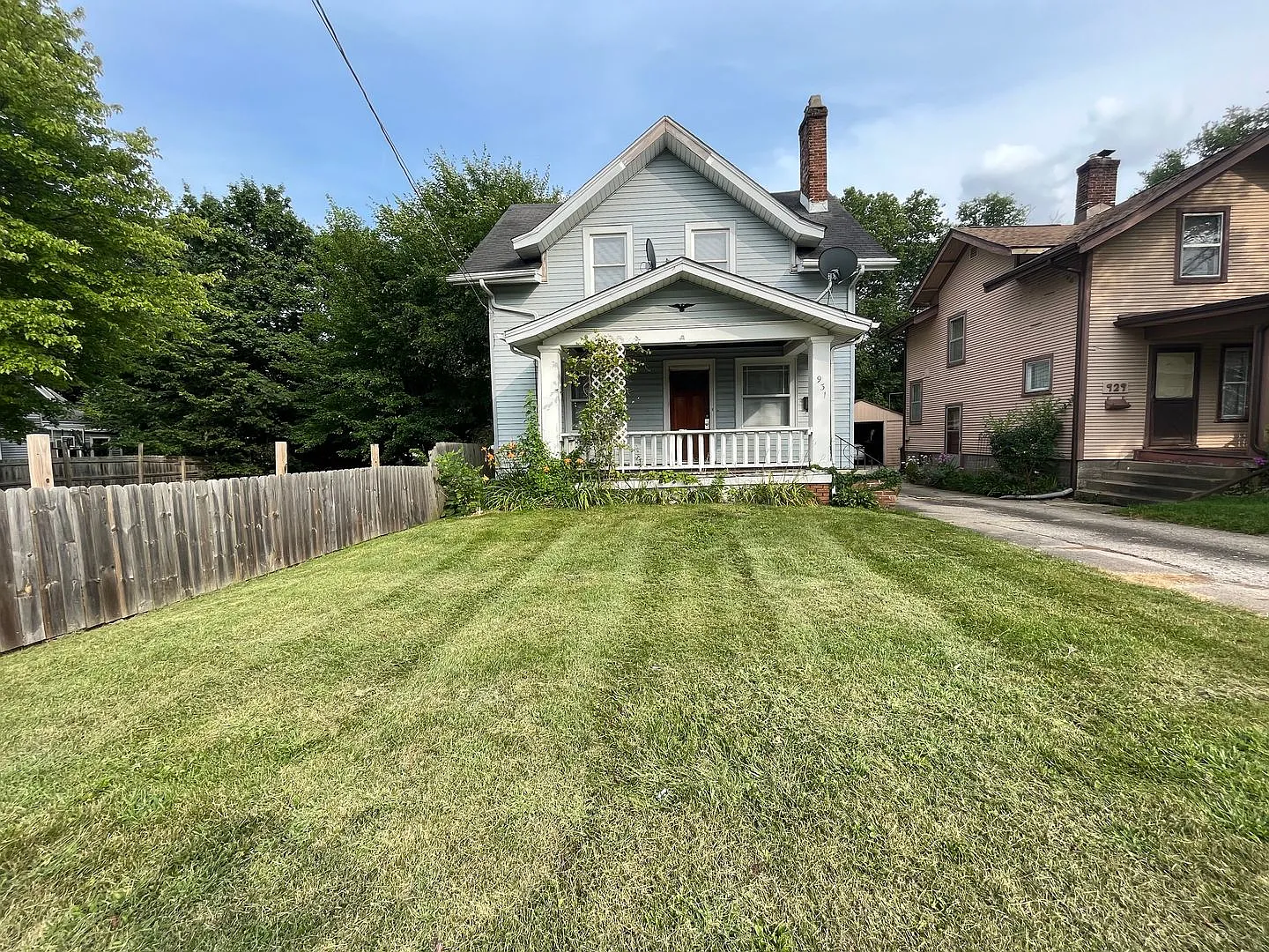 931 North Ave photo 1