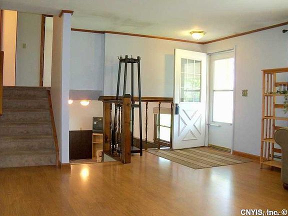 4th image of 8108 Pickett Ln