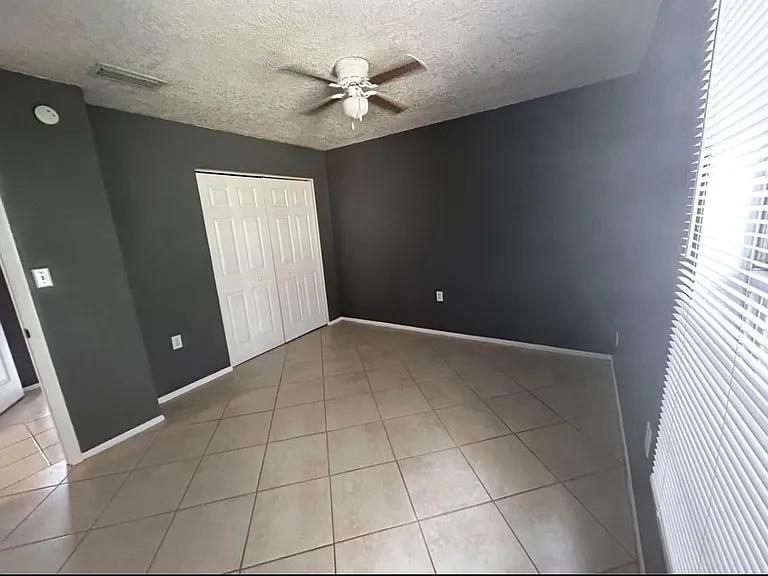 336 Riviera Dr #100 — Photo 6