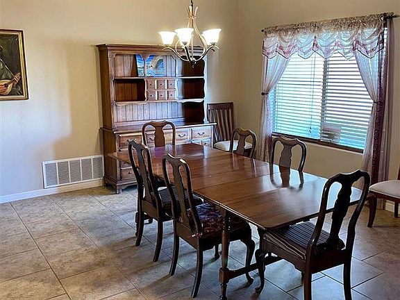 5th image of 4004 Jesse James Ct S