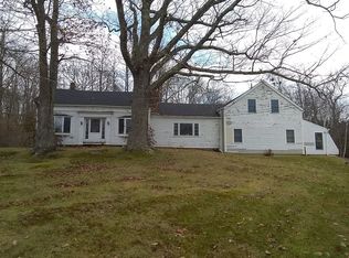 21 Beech Hill Rd, Northport, ME 04849