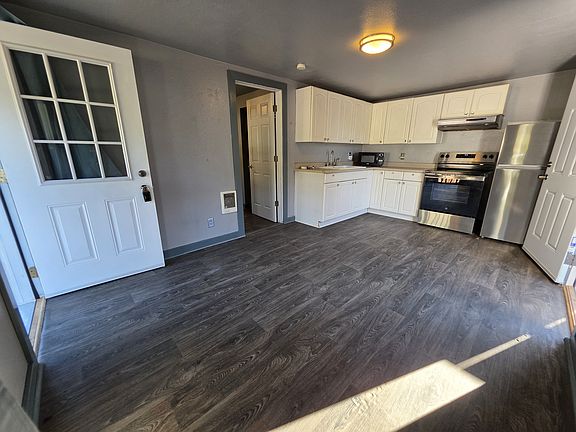 5th image of 4820 Peters St