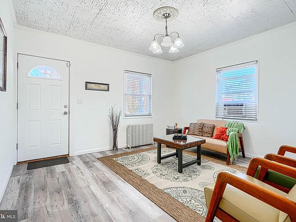 5th image of 4905 Fable St