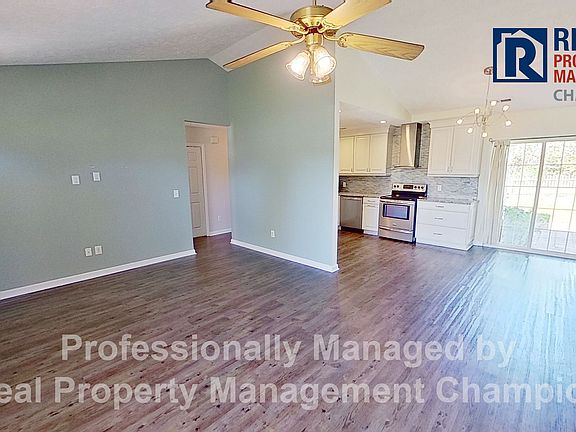 5th image of 802 Plainfield Ct