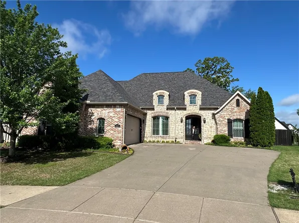 2527 S Horizon Blvd, Rogers, AR 72758
