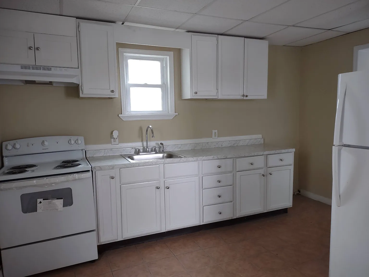 150 South Sumner - Middle First Floor — Photo 4