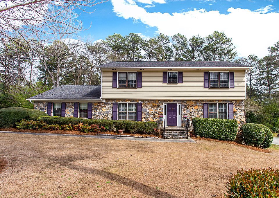 Front view from street