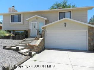2705 N Fairview Ave, Farmington, NM 87401
