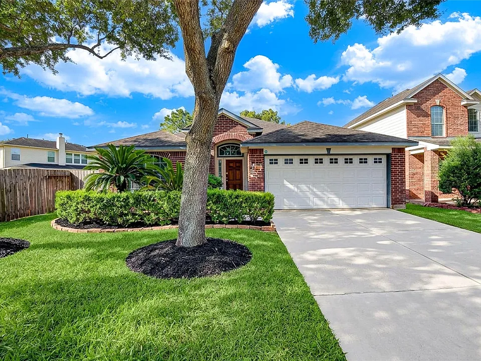 25203 Spring Iris Ln