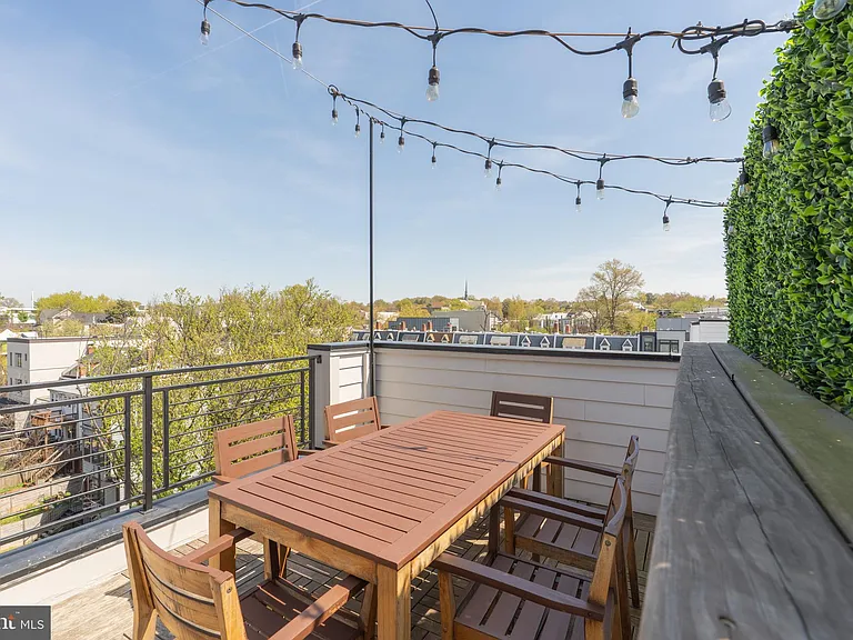 811 Upshur St NW #Penthouse 10 — Photo 15