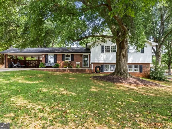 20 Oakdale Dr, Cartersville, GA 30120