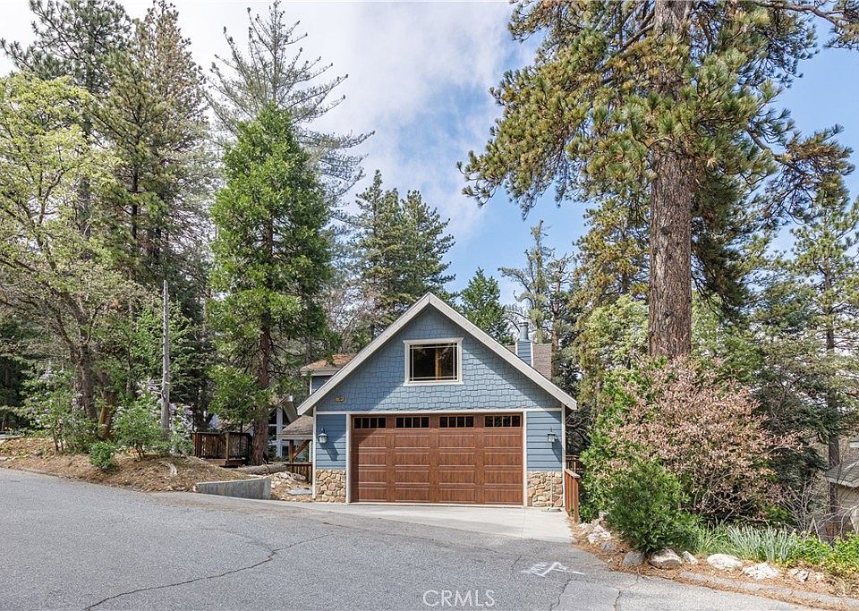1st image of 27364 Pinewood Dr