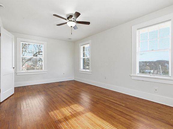 5th image of 1623 W 24th St