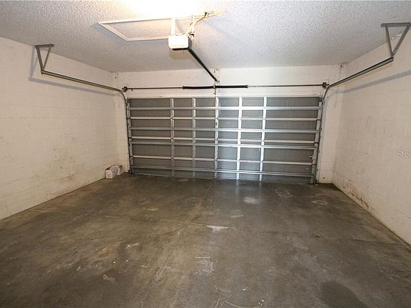 3rd image of 712 Toulon Dr