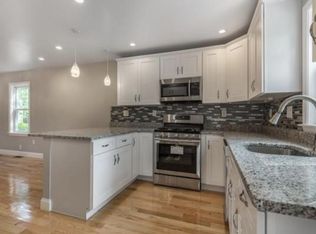 7 Carter Pl, Woburn, MA 01801