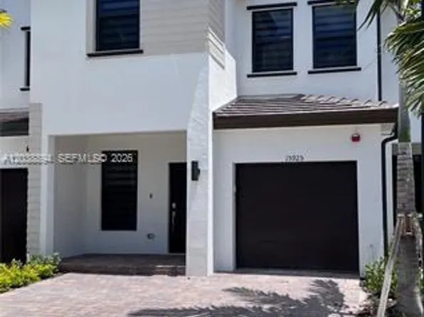 15925 SW 2nd Pl #Townhouse 15925, Hollywood, FL 33027