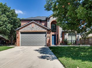 709 Date Ct, Burleson, TX 76028