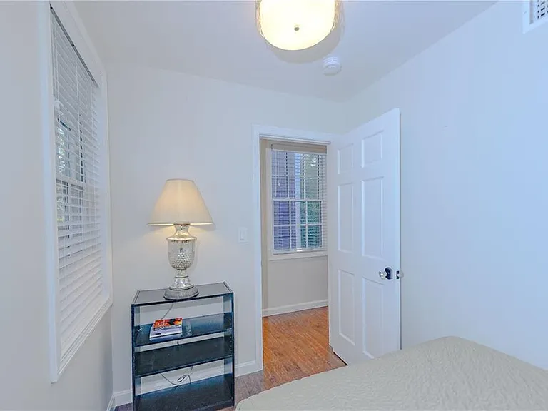 24 Anthony St — Photo 12