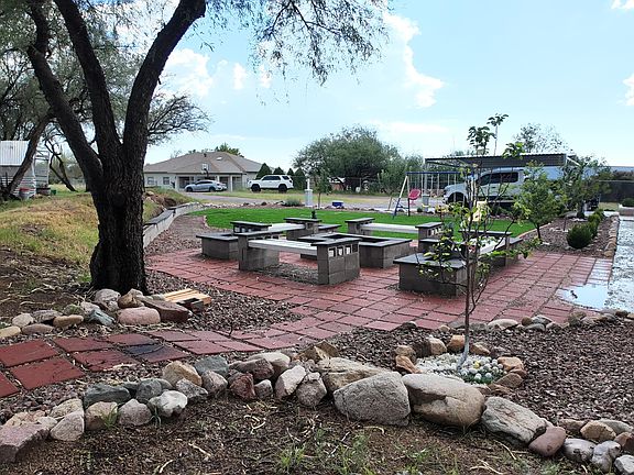 2nd image of 6 Rodeo Ct