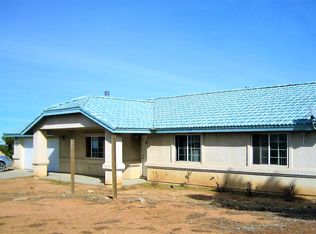 8845 Sleepy Hollow Ln, Phelan, CA 92371