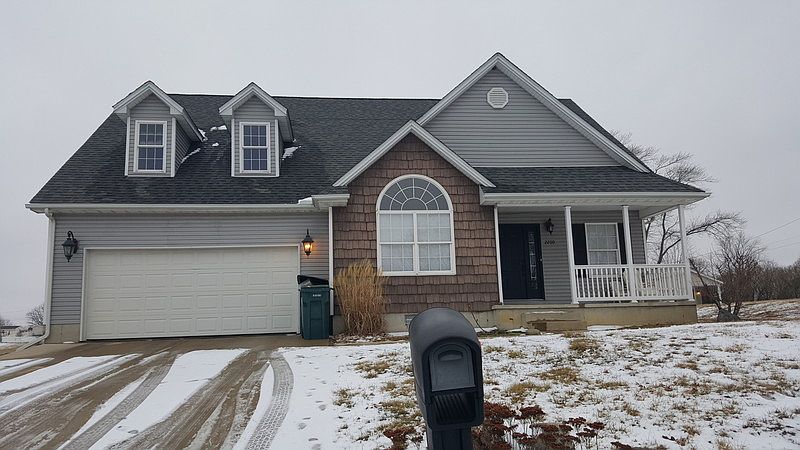 1st image of 2200 S 16th Pl