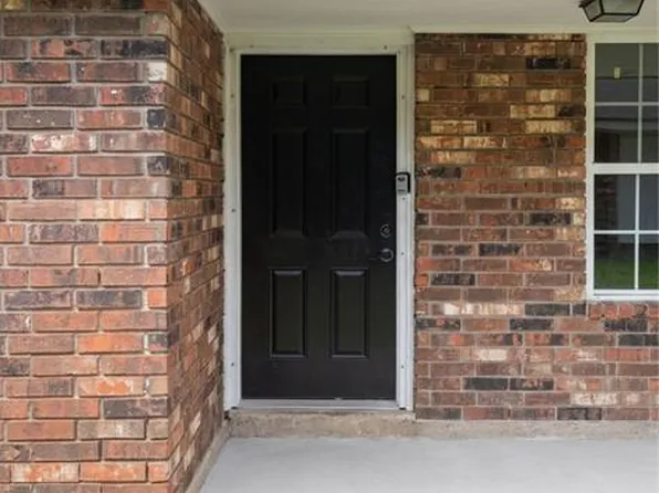 10940 Roger Dr APT B, New Orleans, LA 70127