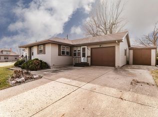 805 5th St, Union, IA 50258