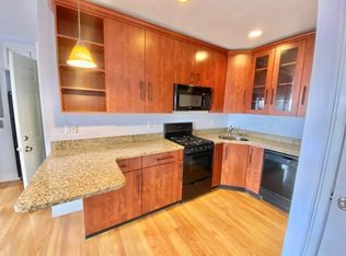 118 W Broadway #4F, Boston, MA 02127