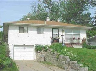 6332 N 37th St, Omaha, NE 68111