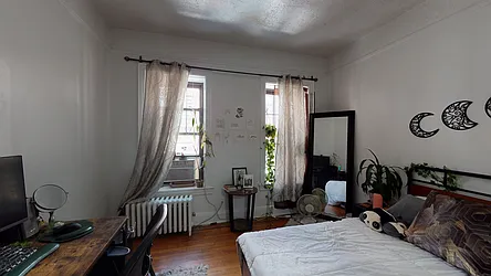 Rented by Bond New York