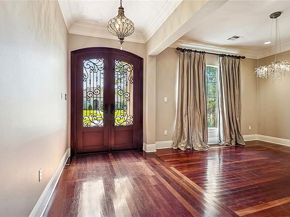 3rd image of 108 Southdown Ln