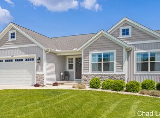 9272 Shoreway Dr, West Olive, MI 49460