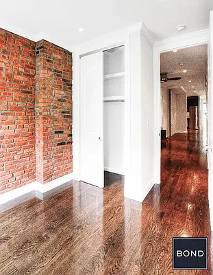 Rented by Bond New York | media 35