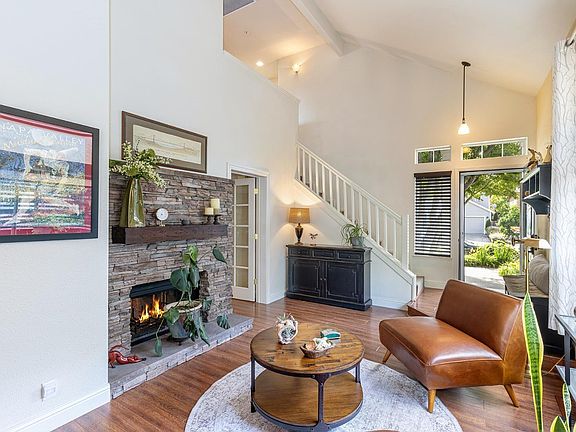 3rd image of 2030 Devonshire Drive