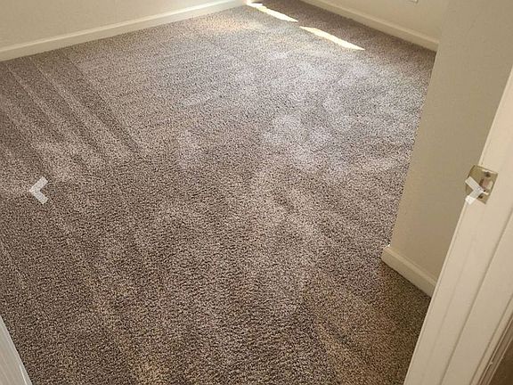 3rd image of 1143 W 1st St #4