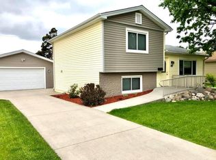 709 SE 3rd St, Ankeny, IA 50021