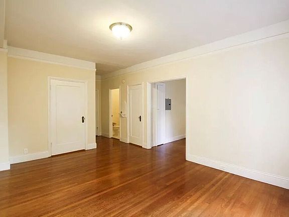 2nd image of 625 Leavenworth St APT 603
