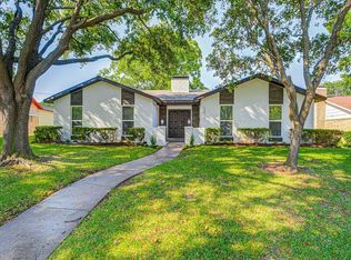 12616 High Meadow Dr, Dallas, TX 75244