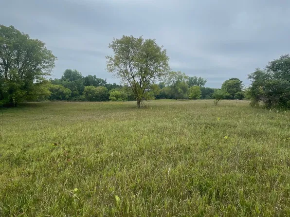 105th St N, Saint Paul, MN 55115