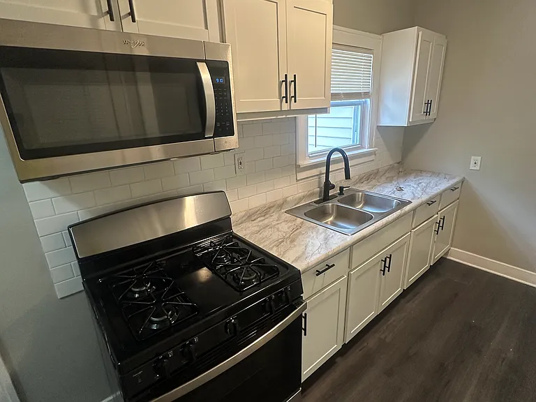 6520 Jefferson Ave #2N — Photo 1