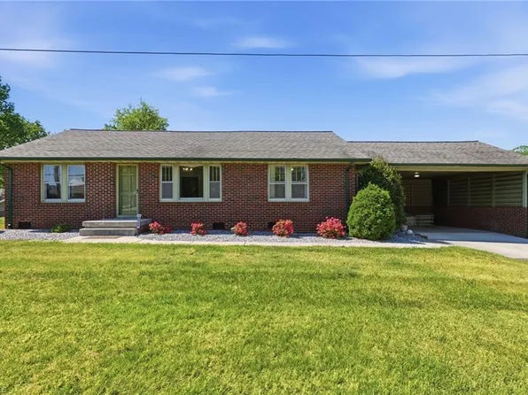 2356 Brushy Mountain Rd, Wilkesboro, NC 28697