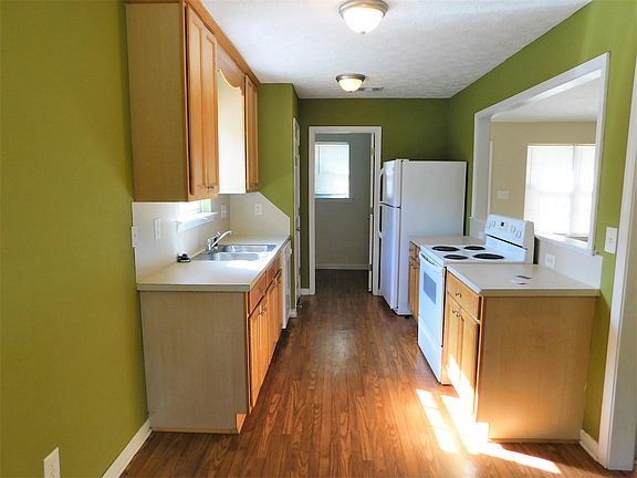 5th image of 365 N Northington St