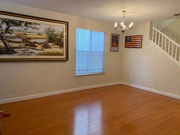 4th image of 1631 Amberly Ln