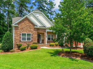 10 Spring Pond Ln, Spring Lake, NC 28390