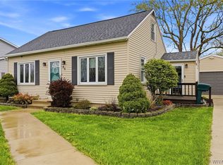 25 Rossiter Ave, Depew, NY 14043
