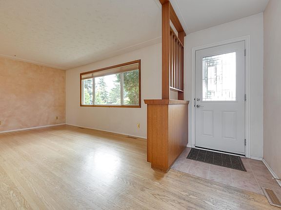 2nd image of 15216 86th Ave NW