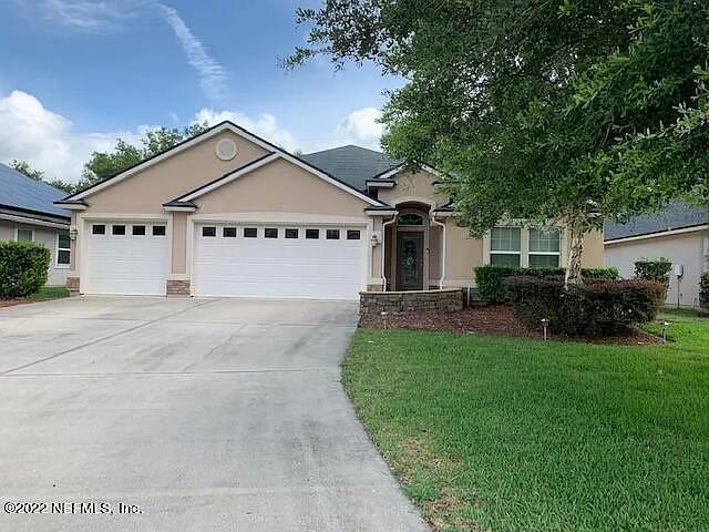828 Wards Creek Ln