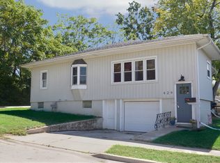 429 E 1st St, Oglesby, IL 61348
