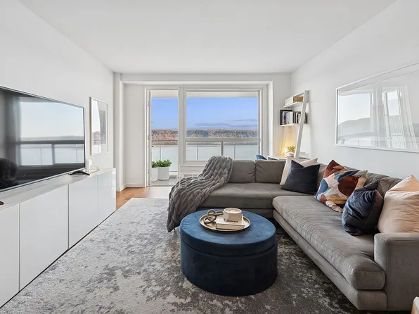 2575 Palisade Ave APT 9F, Bronx, NY 10463